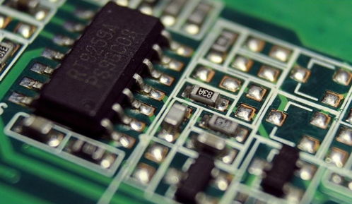 三年之变 中国集成电路产业的进出口格局重塑与自主突围